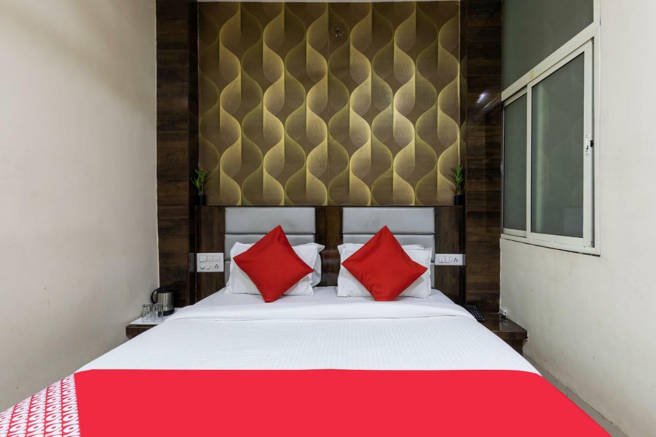 Oyo 41898 Balaji Palace Ratlam Экстерьер фото