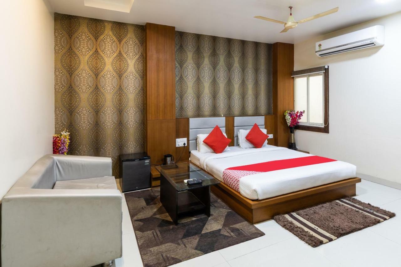 Oyo 41898 Balaji Palace Ratlam Экстерьер фото